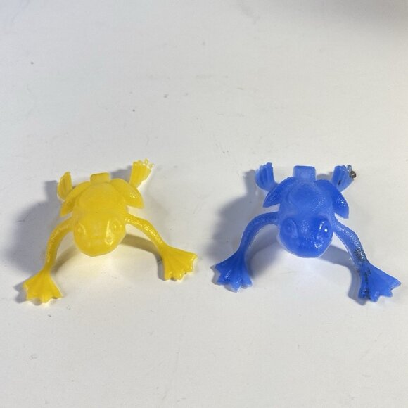 Vintage Hong Kong Plastic Toy Frogs Yellow and Blue 1970s - Picture 1 of 7